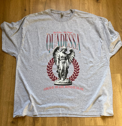 Quadessa - Leg Day heavy tee